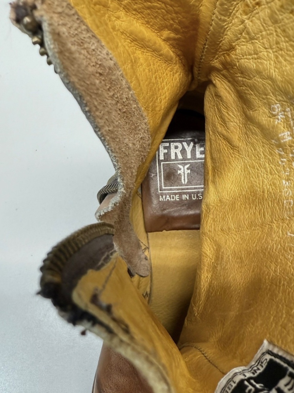 RARE! Vintage Frye Campus "Made In USA" Inside Zip Ankle Boots Saddle Leather - Picture 12 of 16